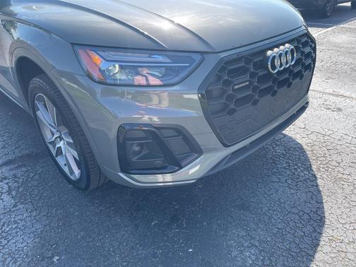 2025 Audi Q5 45 S line quattro Premium