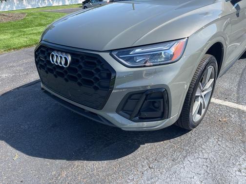 2025 Audi Q5 45 S line quattro Premium
