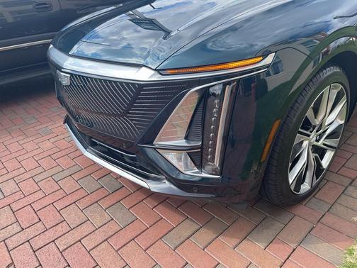 Emerald 2025 Cadillac LYRIQ Luxury