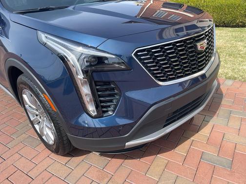Twilight Blue Metallic 2020 Cadillac XT4 Premium Luxury