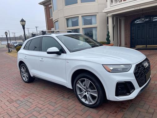 2025 Audi Q5 45 S line quattro Premium