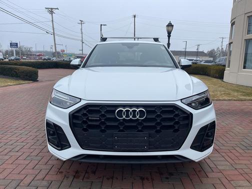 2025 Audi Q5 45 S line quattro Premium