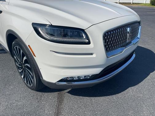 2021 Lincoln Nautilus Black Label