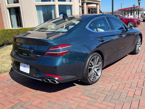 2023 Genesis G70 2.0T