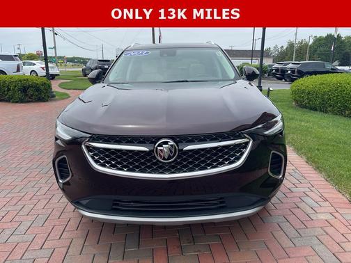 Rich Garnet Metallic 2023 Buick Envision Avenir