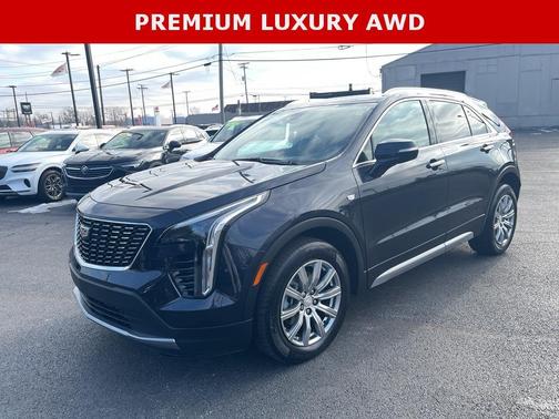 2023 Cadillac XT4 Premium Luxury