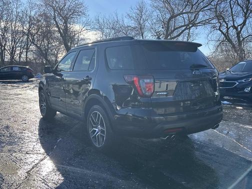 2018 Ford Explorer Sport