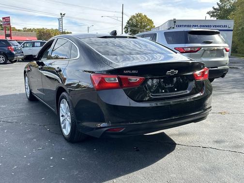 2017 Chevrolet Malibu 1LT