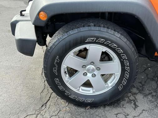2012 Jeep Wrangler Unlimited Sahara