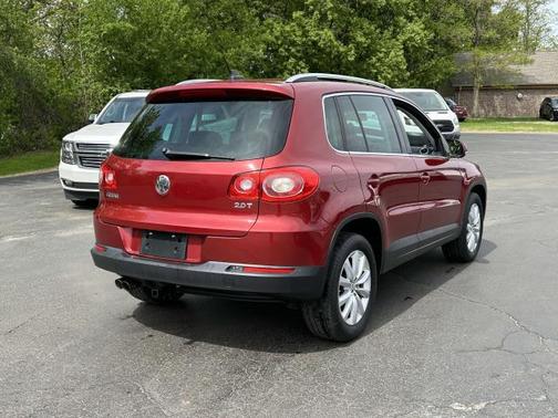 2011 Volkswagen Tiguan SE