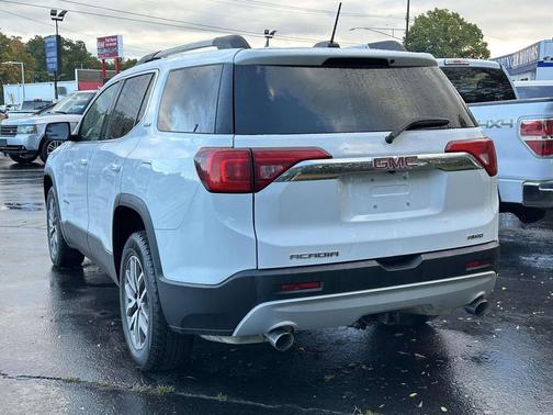 2018 GMC Acadia SLE-2