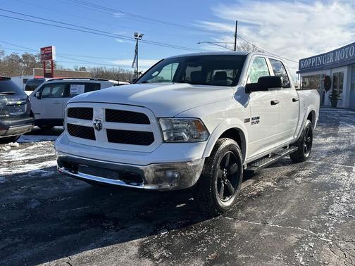 2017 RAM 1500 SLT