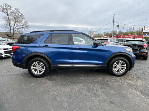 Atlas Blue Metallic 2020 Ford Explorer XLT