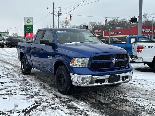 2017 RAM 1500 SLT