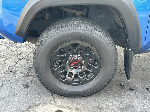 2017 Toyota Tacoma SR5