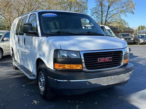 2017 GMC Savana 2500 Work Van