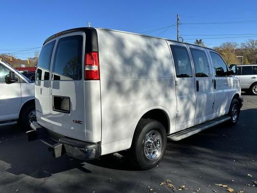 2017 GMC Savana 2500 Work Van