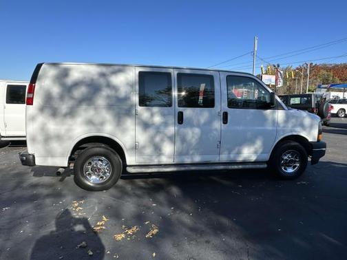 2017 GMC Savana 2500 Work Van
