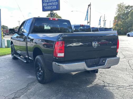 2017 RAM 1500 ST