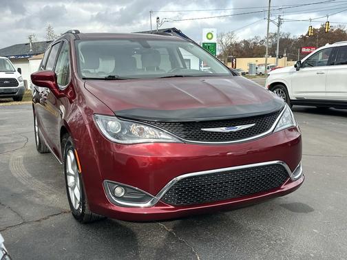 2018 Chrysler Pacifica Touring-L Plus