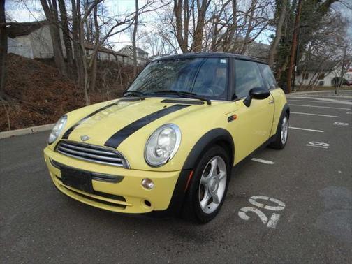 2005 MINI Cooper Base