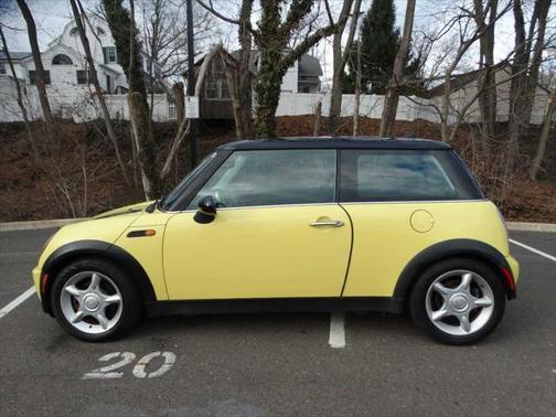 2005 MINI Cooper Base