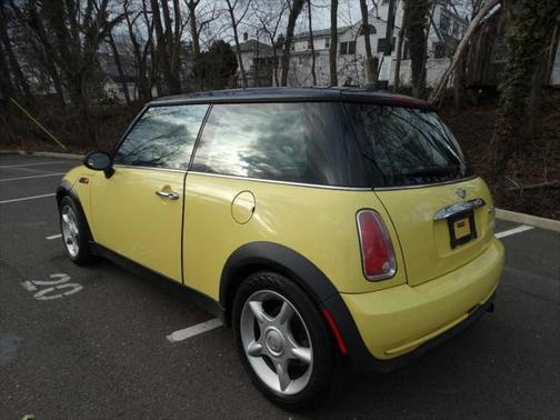 2005 MINI Cooper Base