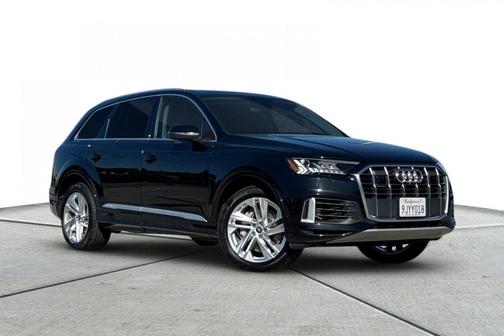 2024 Audi Q7 55 Premium Plus