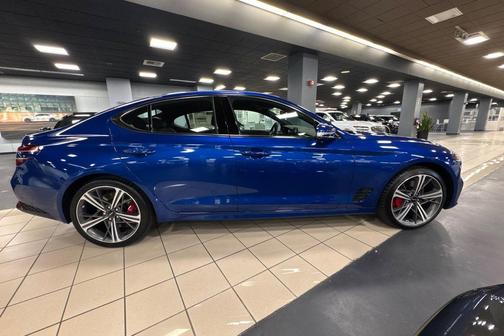 2025 Genesis G70 3.3T RWD Sport Advanced