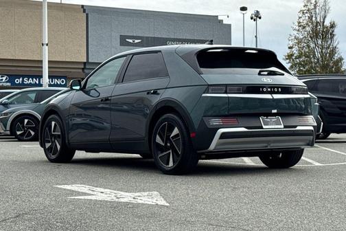 2026 Hyundai IONIQ 5 SEL