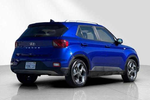 2022 Hyundai VENUE Limited