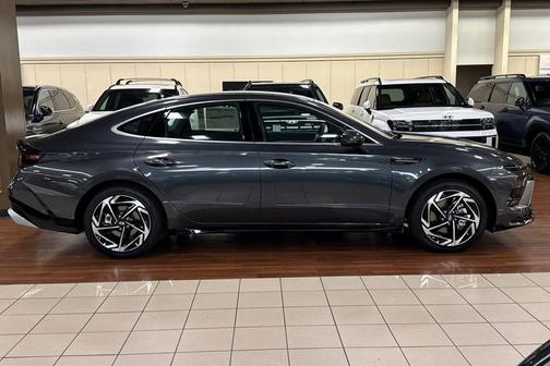 2026 Hyundai SONATA SEL