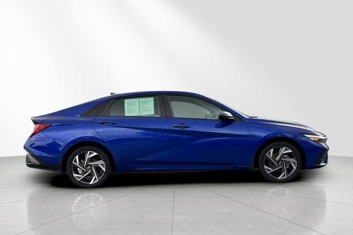 2025 Hyundai ELANTRA HEV SEL Sport