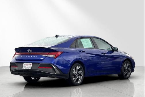 2025 Hyundai ELANTRA HEV SEL Sport