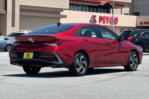 2025 Hyundai ELANTRA Sport