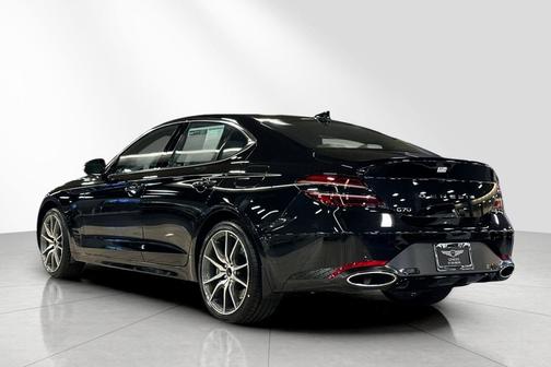 2026 Genesis G70 2.5T RWD