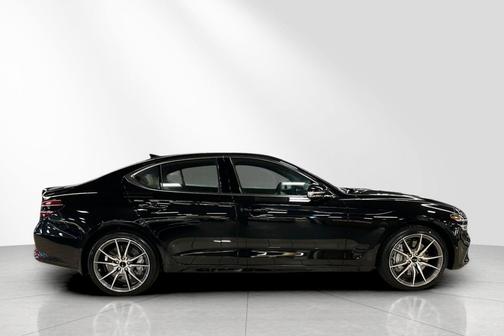 2026 Genesis G70 2.5T RWD