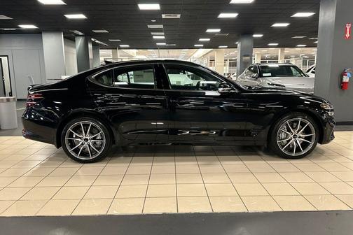 2026 Genesis G70 2.5T RWD