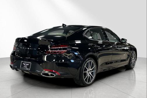 2026 Genesis G70 2.5T RWD