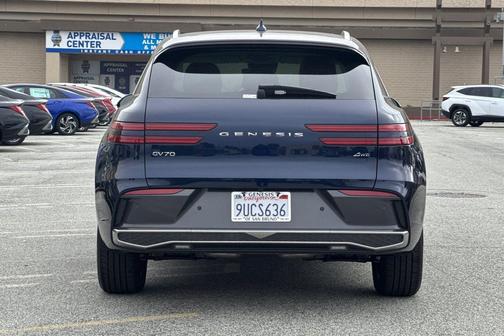 2026 Genesis GV70 2.5T