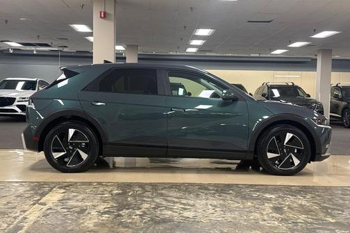 2026 Hyundai IONIQ 5 SE