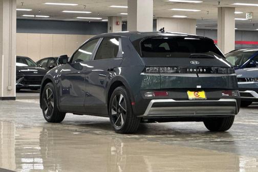 2026 Hyundai IONIQ 5 SE