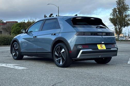 2026 Hyundai IONIQ 5 SE