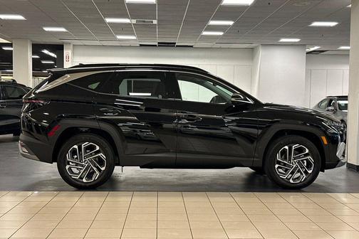 2025 Hyundai TUCSON Hybrid Limited