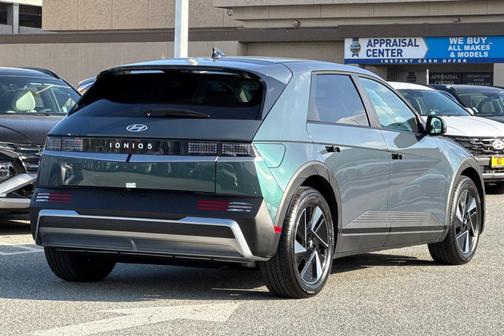 2026 Hyundai IONIQ 5 SEL