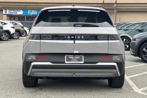 2026 Hyundai IONIQ 5 SEL