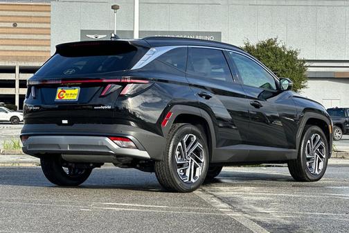 2025 Hyundai TUCSON Hybrid Limited