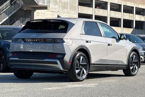 2026 Hyundai IONIQ 5 SEL