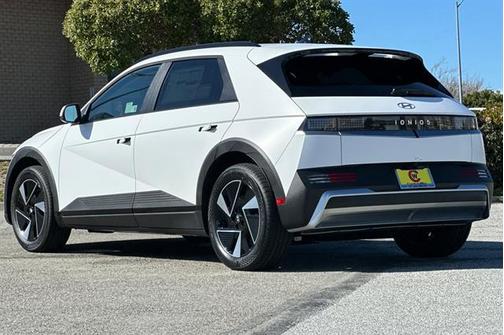2025 Hyundai IONIQ 5 SEL