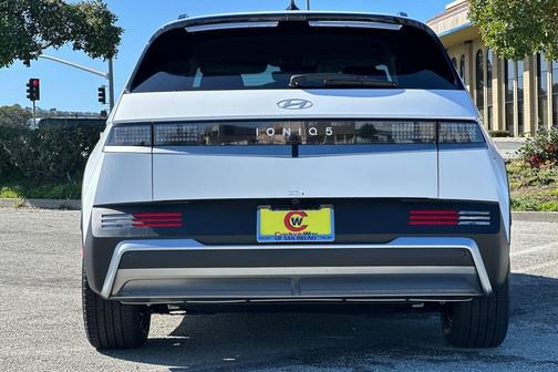 2025 Hyundai IONIQ 5 SEL